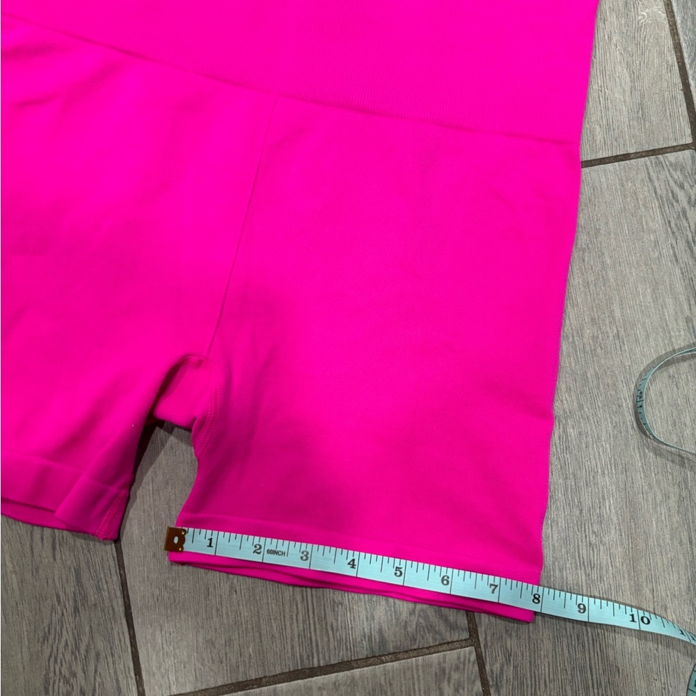 ZYIA Active Hustle hot pink compression bike shorts Size Large - Picture 3 of 7